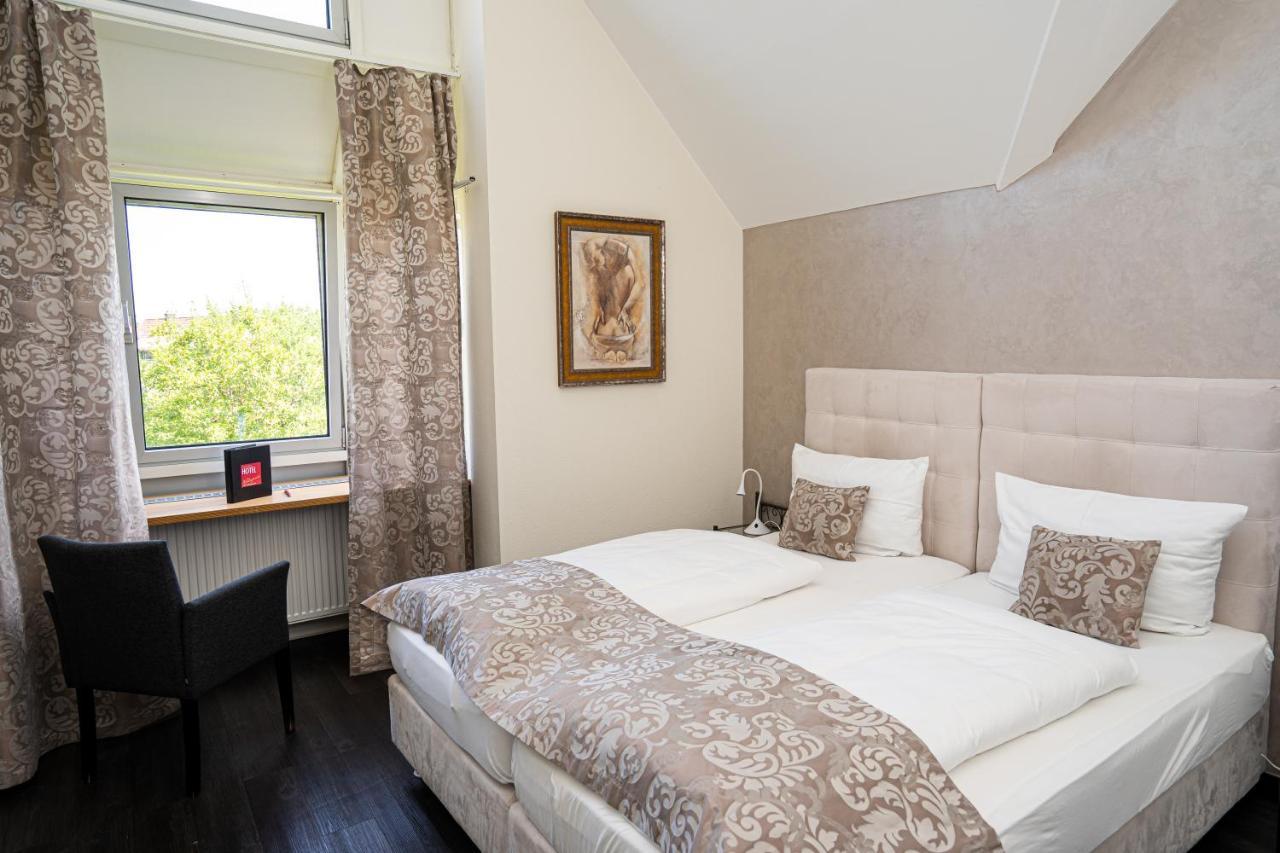 Hotel Volapuek Констанц Экстерьер фото