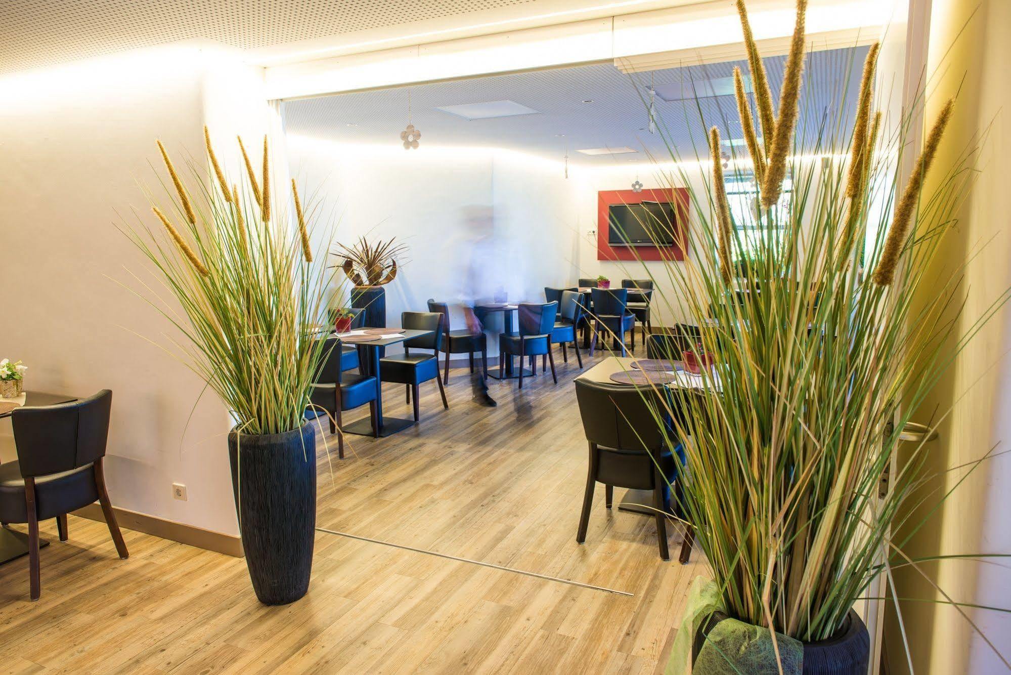 Hotel Volapuek Констанц Экстерьер фото